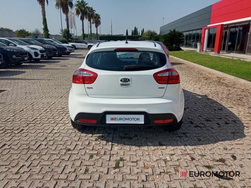 Kia Rio usata a Bari (10)