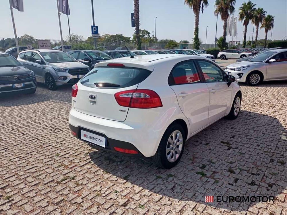 Kia Rio usata a Bari (13)