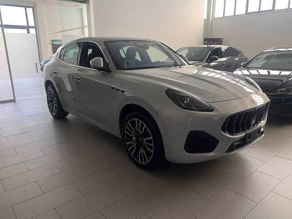 Maserati Grecale usata a Napoli (4)