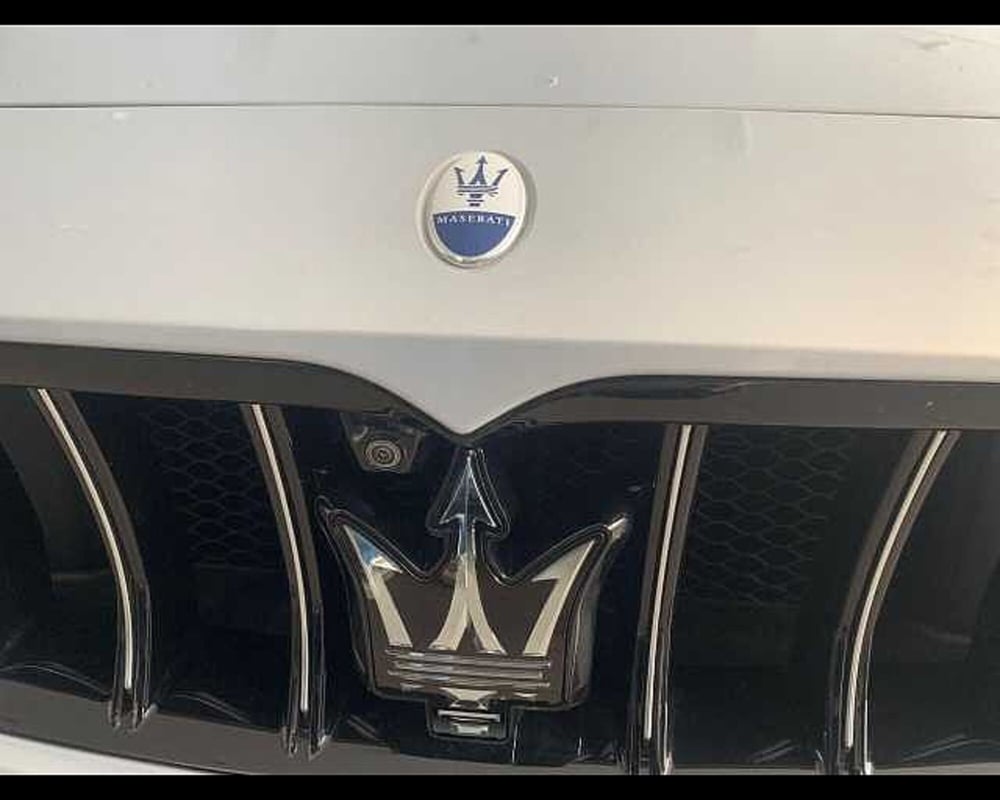 Maserati Grecale usata a Napoli (9)