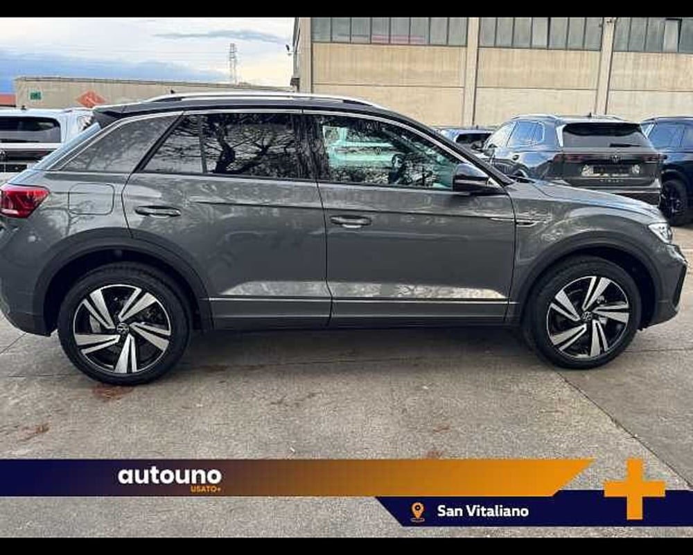 Volkswagen T-Roc nuova a Napoli (6)