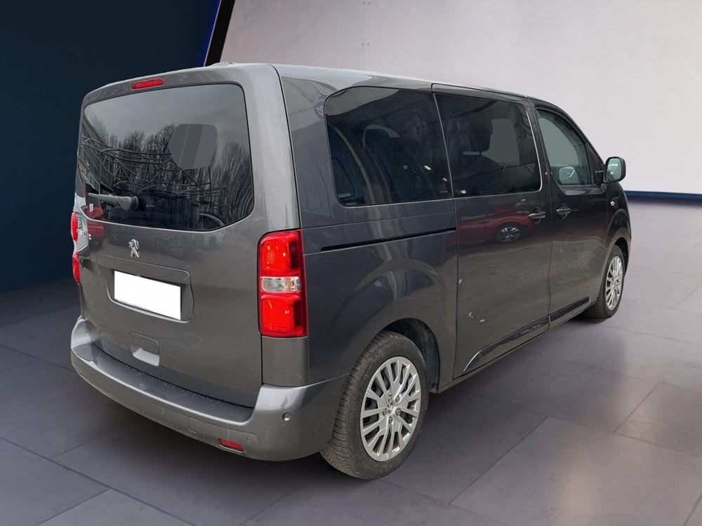 Peugeot e-Traveller usata a Torino (4)