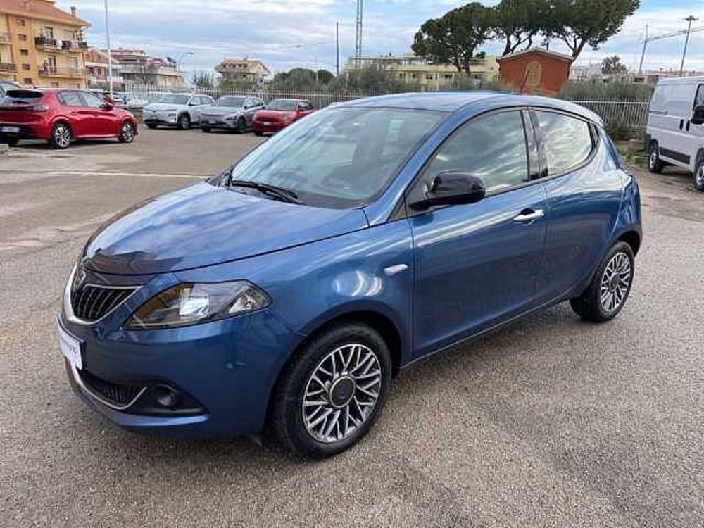 Lancia Ypsilon usata a Ancona