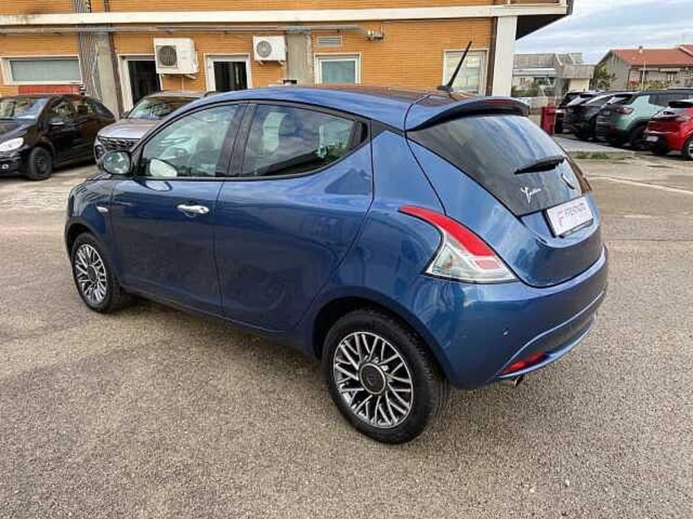 Lancia Ypsilon usata a Ancona (3)