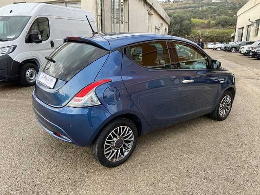 Lancia Ypsilon usata a Ancona (6)