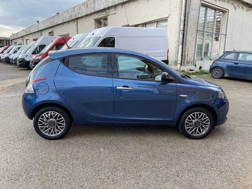 Lancia Ypsilon usata a Ancona (7)