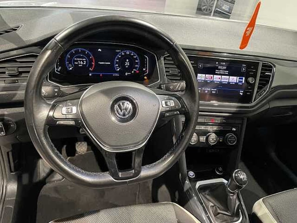 Volkswagen T-Roc usata a Genova (13)