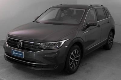 Volkswagen Tiguan 1.5 TSI ACT Life del 2022 usata a Paruzzaro