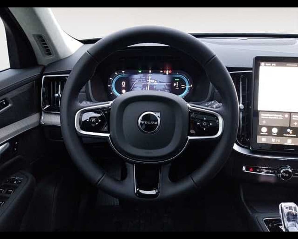 Volvo XC90 nuova a Ravenna (12)