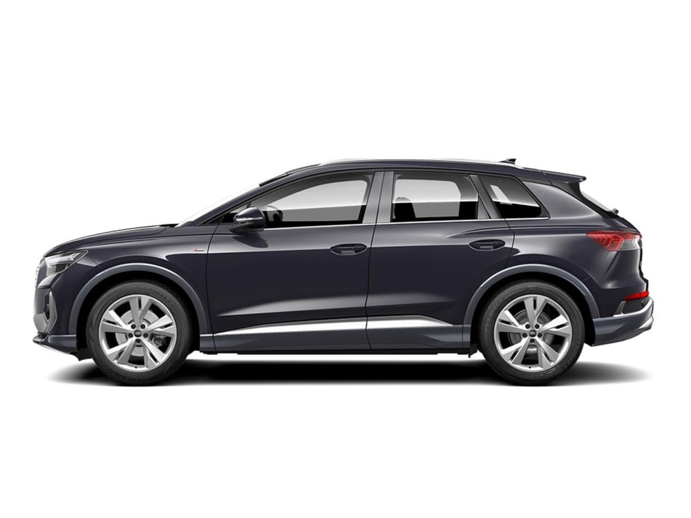 Audi Q4 nuova a Novara (2)