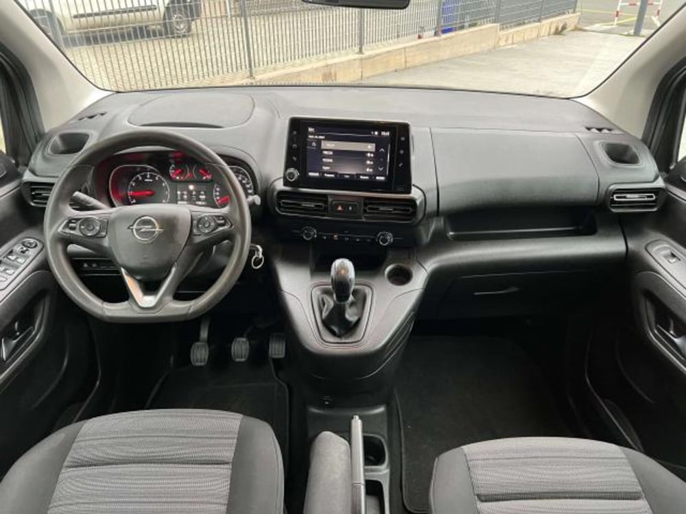 Opel Combo Life usata a Savona (11)