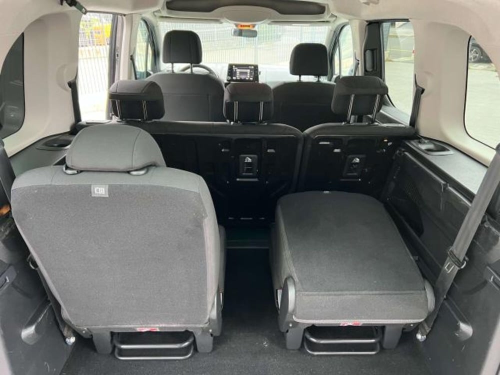 Opel Combo Life usata a Savona (13)