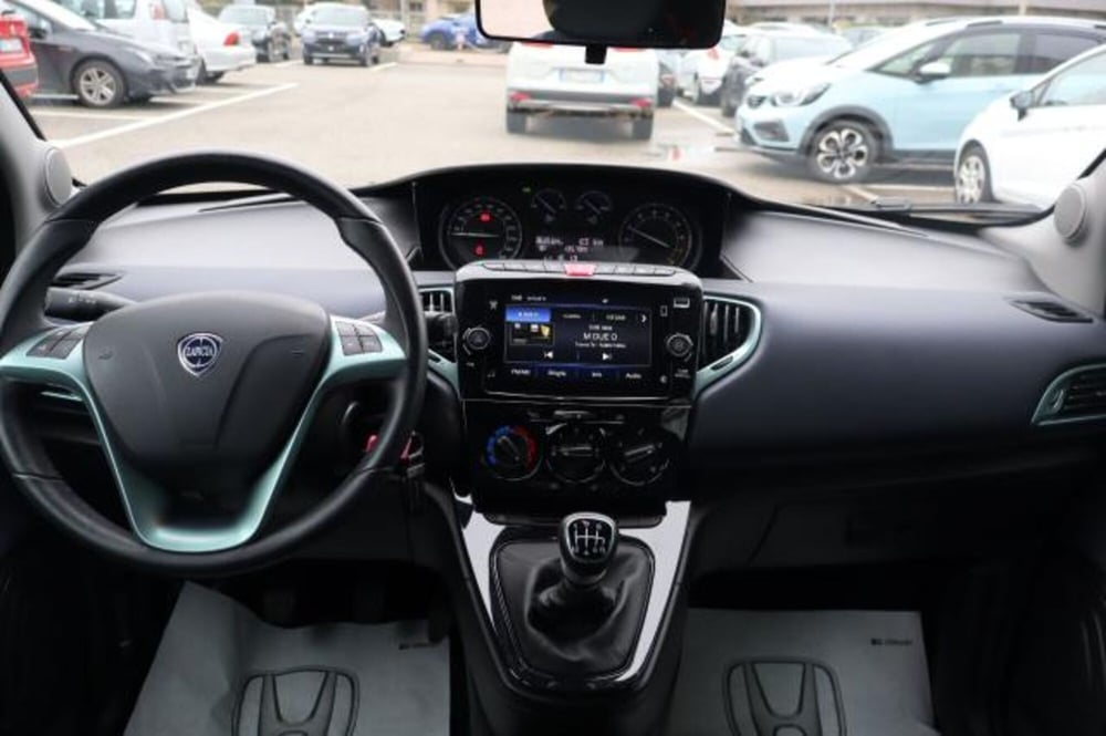 Lancia Ypsilon usata a Gorizia (9)