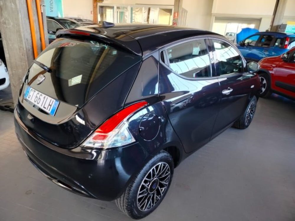 Lancia Ypsilon usata a Forlì-Cesena (17)