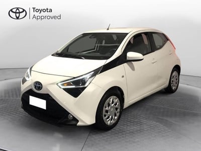 Toyota Aygo 1.0 VVT-i 72 CV 5 porte x-play  del 2021 usata a Torino