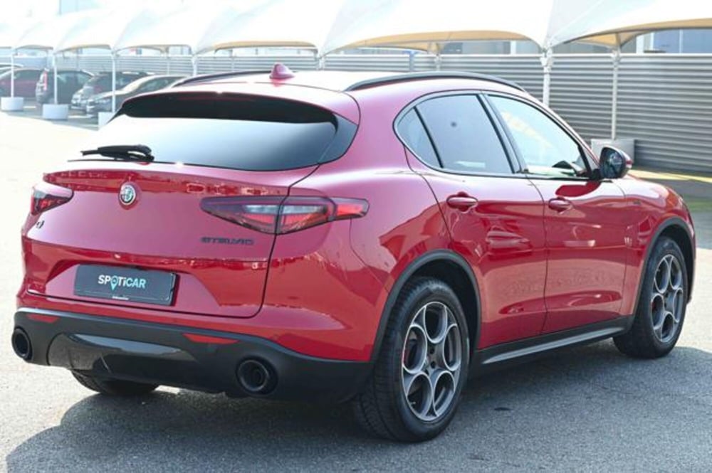 Alfa Romeo Stelvio usata a Torino (5)