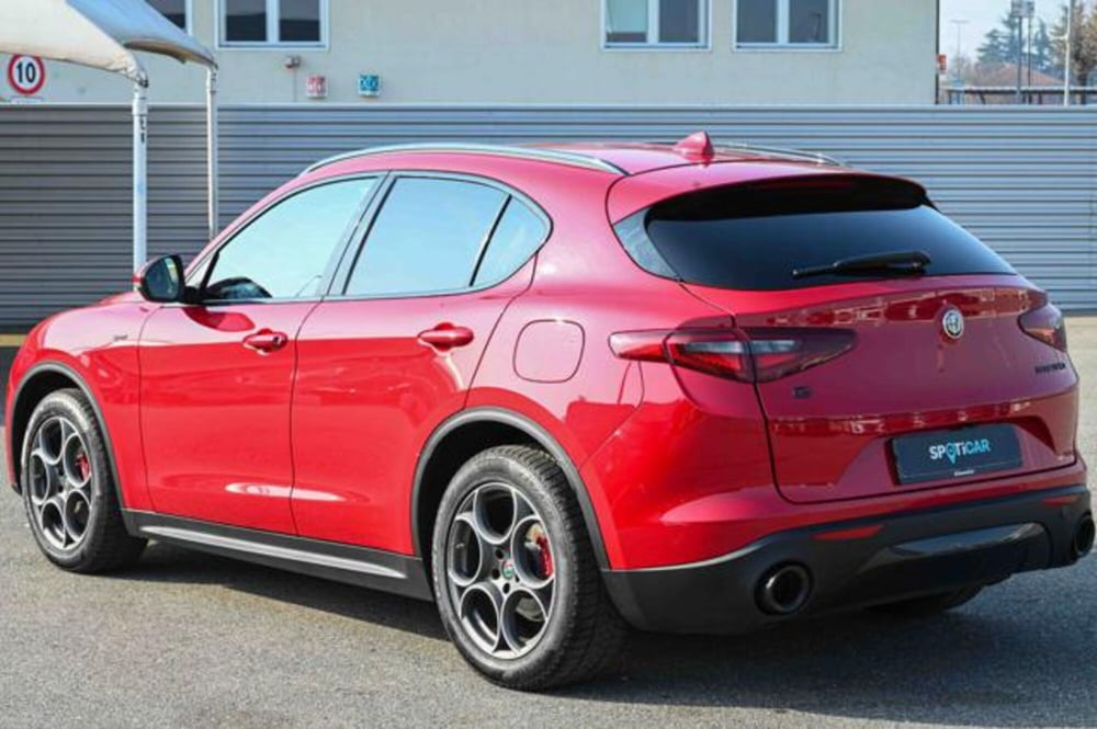 Alfa Romeo Stelvio usata a Torino (7)