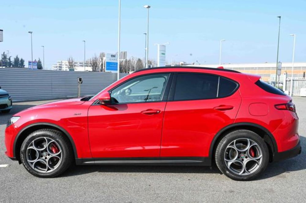 Alfa Romeo Stelvio usata a Torino (8)