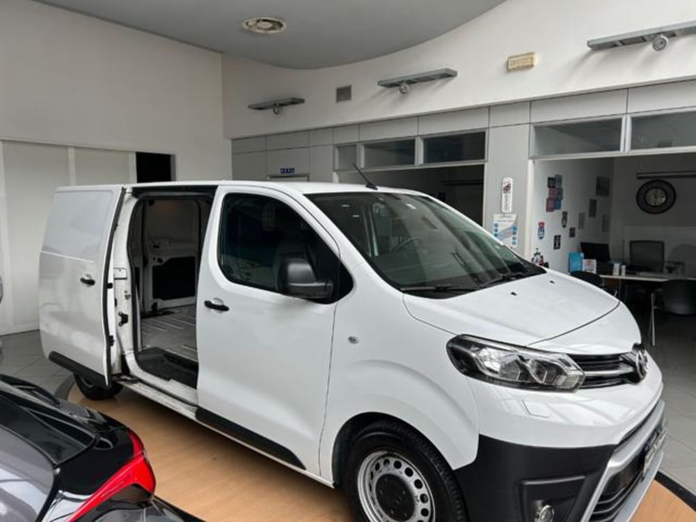 Toyota Proace Verso usata a Alessandria (3)