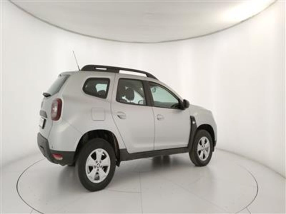 Dacia Duster usata a Bari (8)