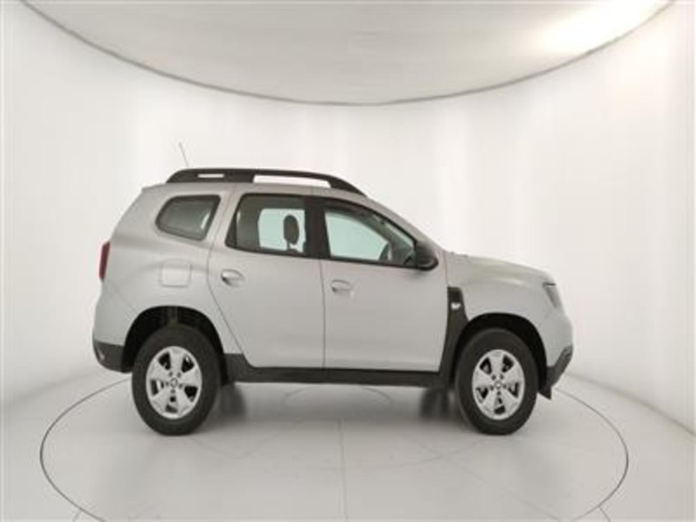 Dacia Duster usata a Bari (9)