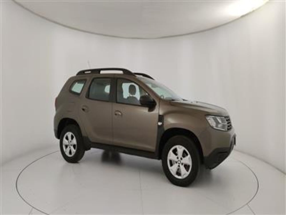 Dacia Duster usata a Bari (10)