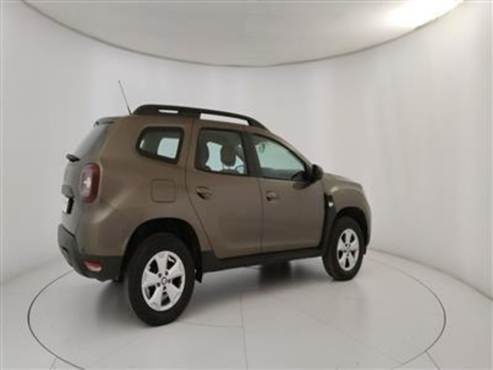 Dacia Duster usata a Bari (8)