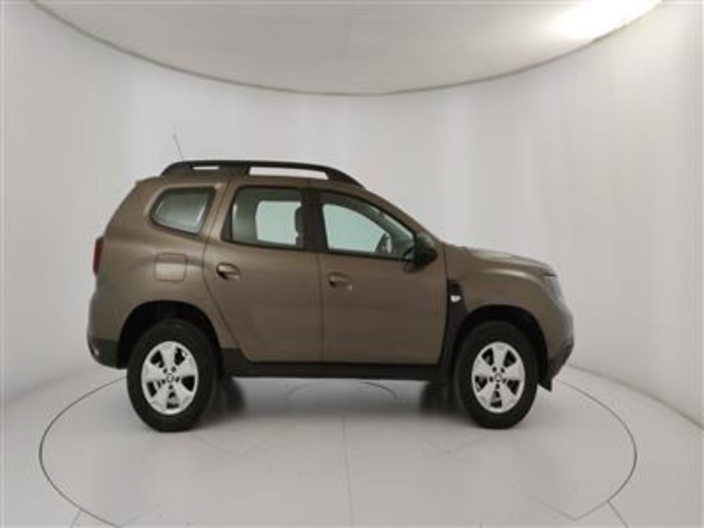 Dacia Duster usata a Bari (9)