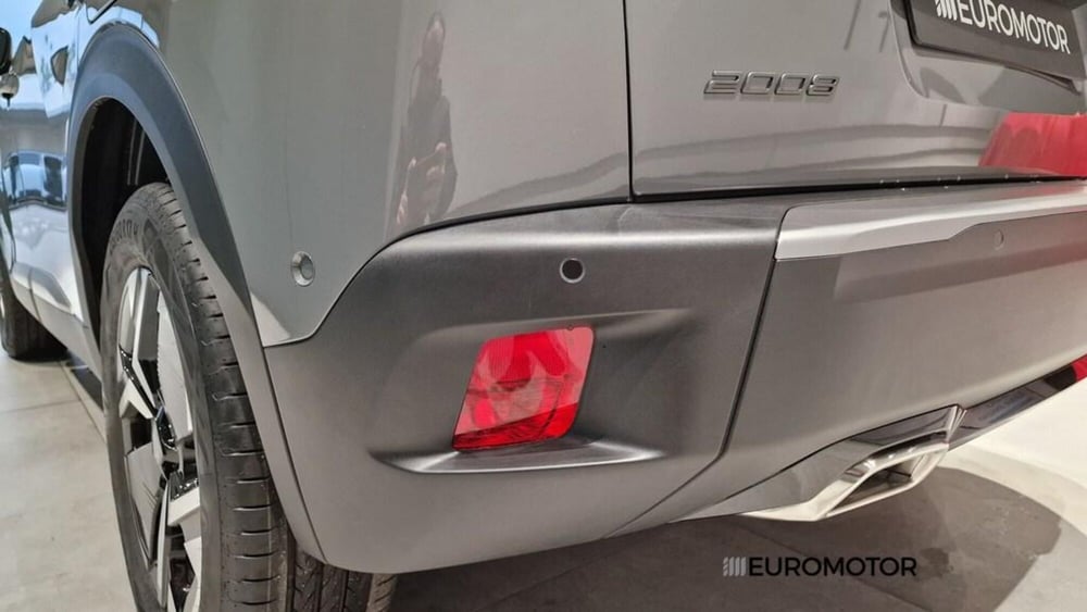 Peugeot 2008 nuova a Bari (11)