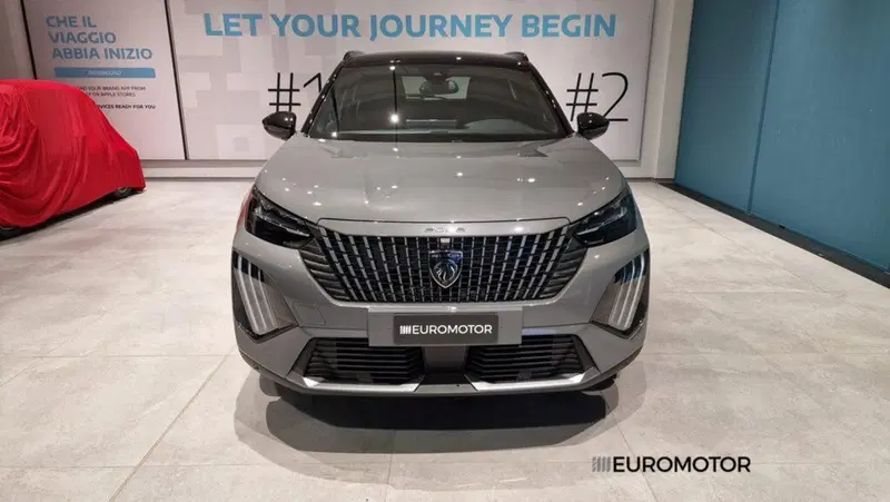 Peugeot 2008 nuova a Bari (2)
