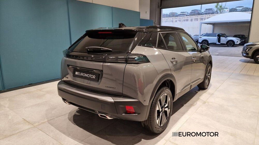 Peugeot 2008 nuova a Bari (5)