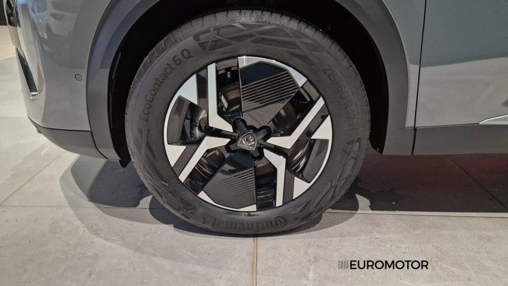 Peugeot 2008 nuova a Bari (9)