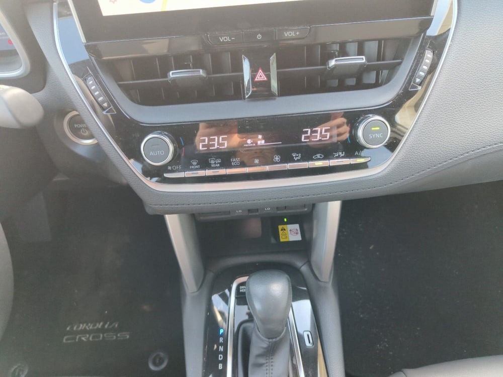 Toyota Corolla Cross Hybrid usata a Reggio Calabria (16)