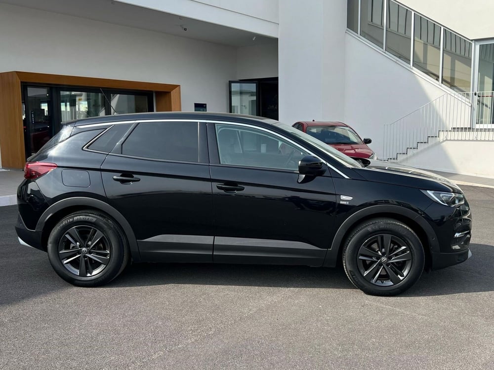 Opel Grandland X usata a Bari (5)