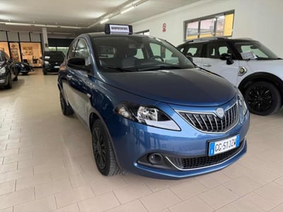 Lancia Ypsilon 1.0 FireFly 5 porte S&amp;S Hybrid Ecochic Silver  del 2021 usata a Carpenedolo