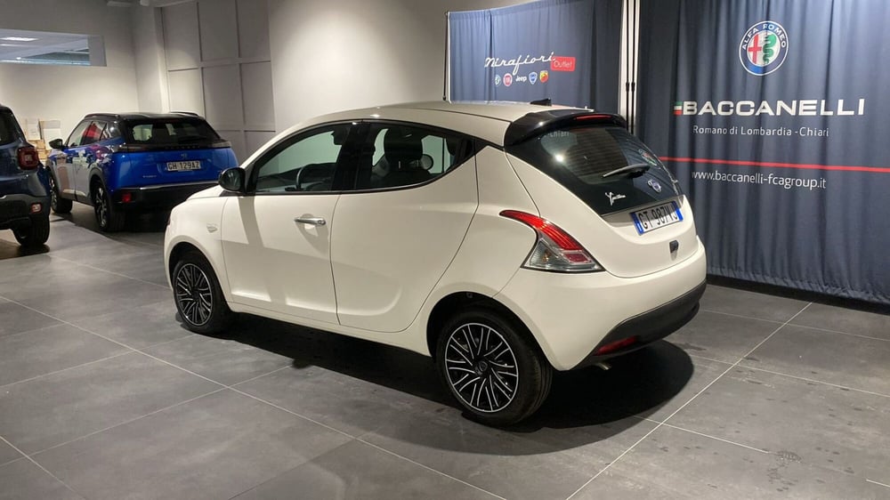 Lancia Ypsilon usata a Bergamo (2)