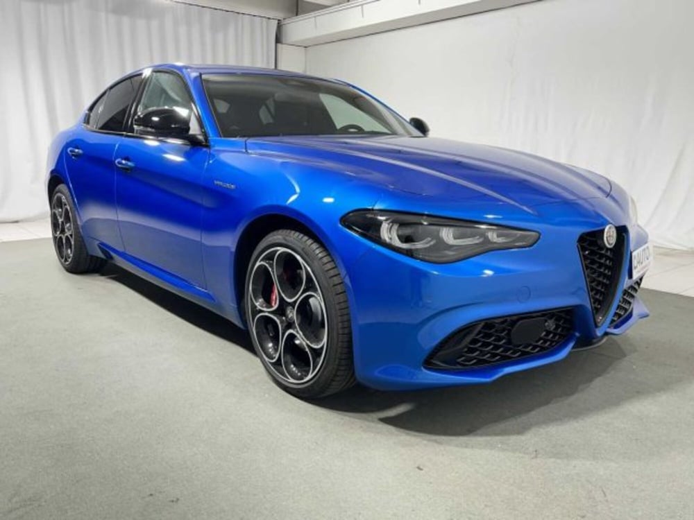 Alfa Romeo Giulia nuova a Sondrio (7)