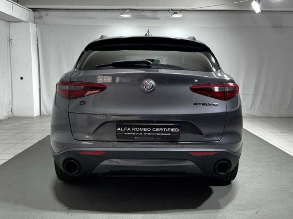 Alfa Romeo Stelvio usata a Sondrio (4)