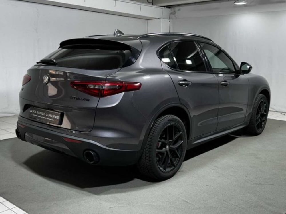 Alfa Romeo Stelvio usata a Sondrio (5)