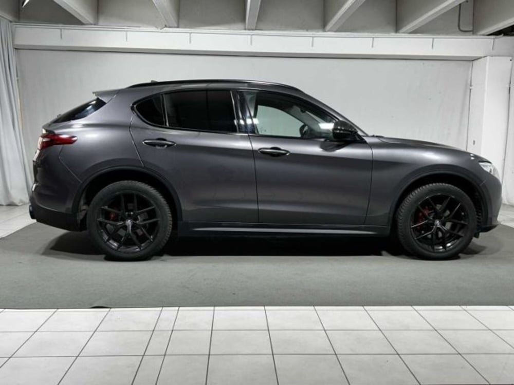 Alfa Romeo Stelvio usata a Sondrio (6)