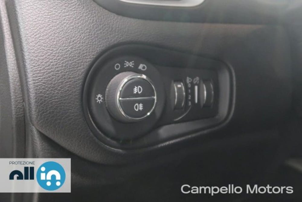 Jeep Renegade usata a Venezia (15)