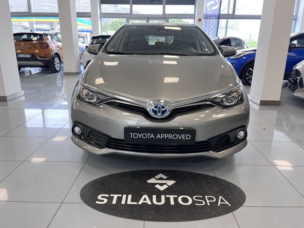 Toyota Auris usata a Prato (2)