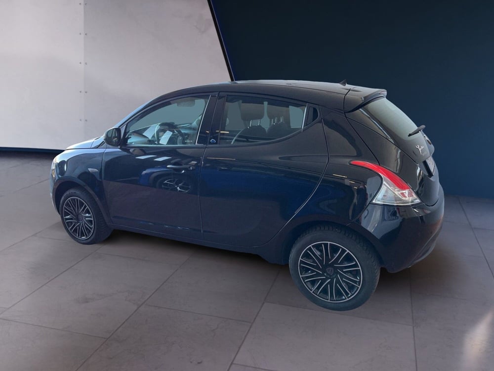 Lancia Ypsilon usata a Torino (6)