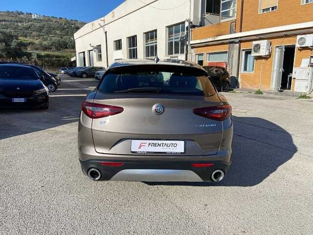 Alfa Romeo Stelvio usata a Ancona (4)