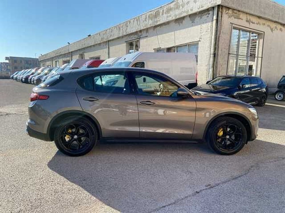 Alfa Romeo Stelvio usata a Ancona (7)