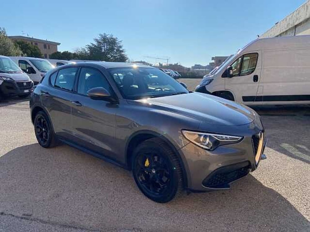 Alfa Romeo Stelvio usata a Ancona (8)