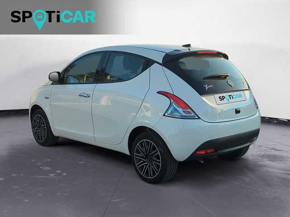 Lancia Ypsilon usata a Treviso (7)