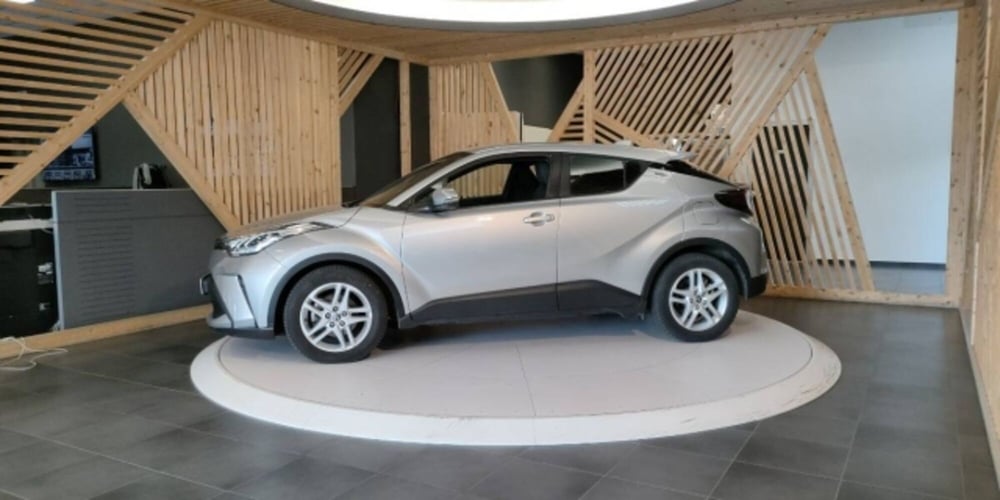 Toyota Toyota C-HR usata a Catanzaro (5)