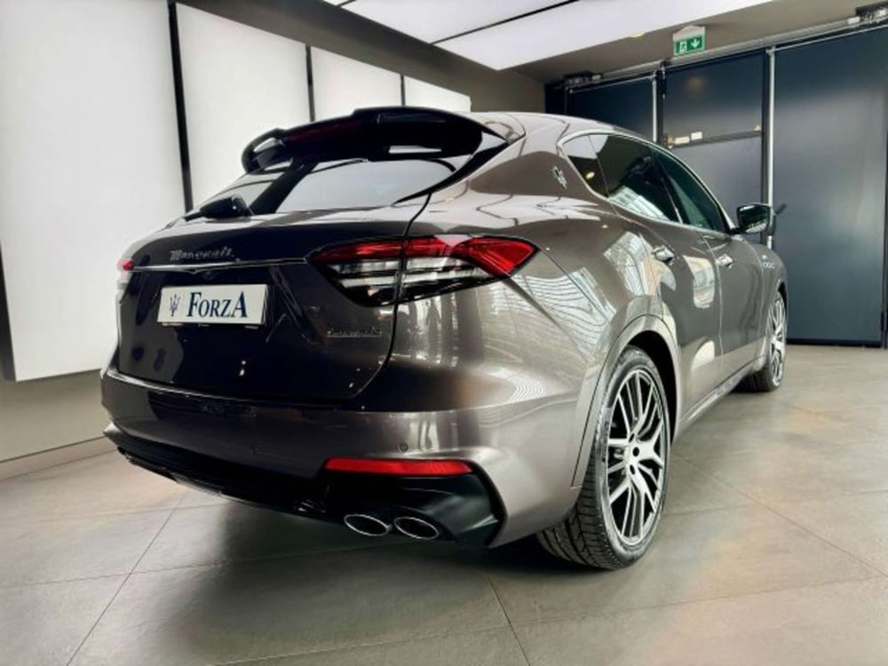 Maserati Levante usata a Torino (8)