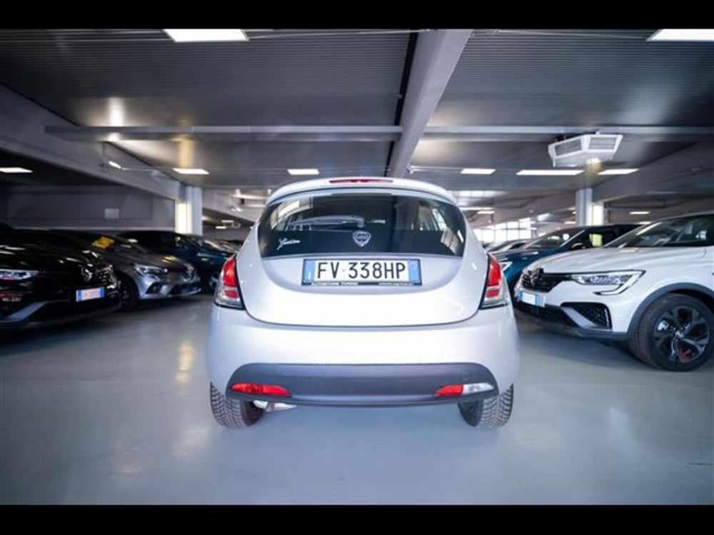 Lancia Ypsilon usata a Torino (5)